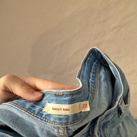 Levi’s Baggy Dad Jeans - Picture 3 of 4